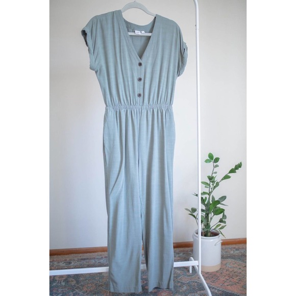 Gap Moss Green Womens Viscose V-Neck Jumpsuit Romper with Buttons Pockets SZ S - Picture 1 of 7